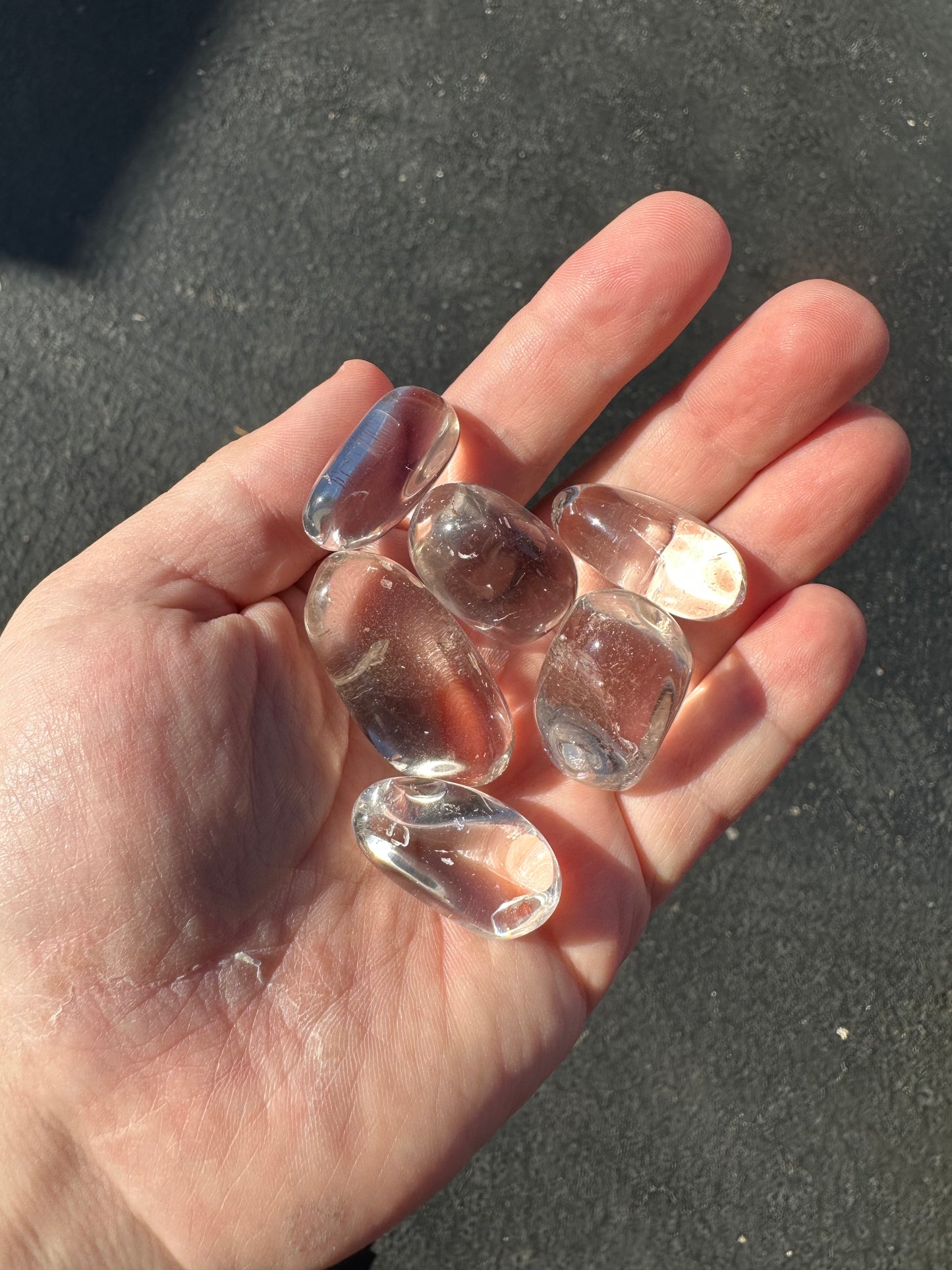 AAA CLEAR QUARTZ TUMBLES